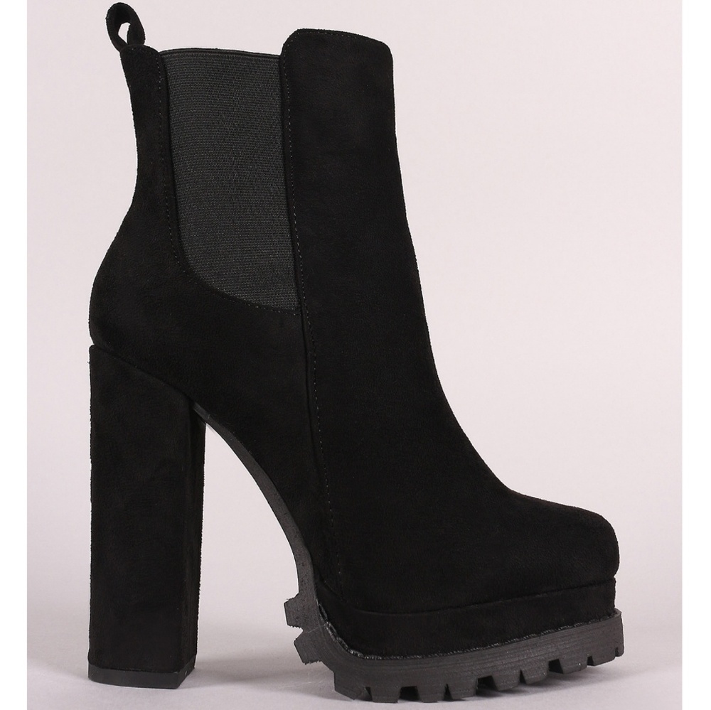 𝙇𝙖𝙨𝙩 𝙎𝙞𝙯 10🥇🖤Blk Suede Lug Sole Platform